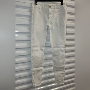 American Eagle Super Stretch/White Jeans size 2